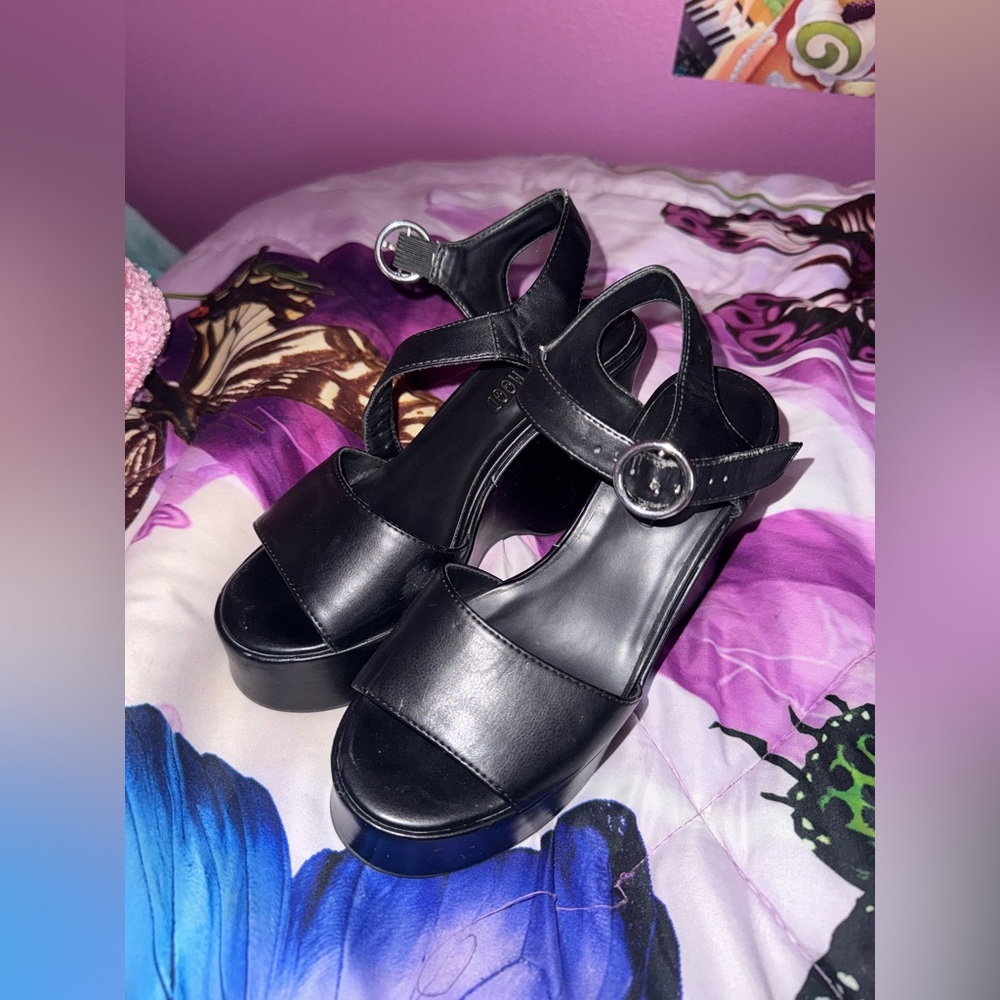 Current Mood American Craft Platform Sandals